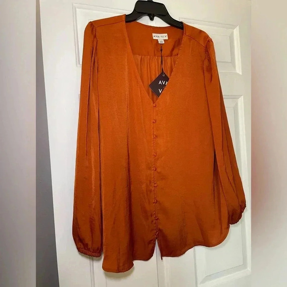 Ava & Viv Soft and Silky Blouse Plus 1X NWT Rust Color flowy Long Sleeve Satiny - Picture 1 of 7